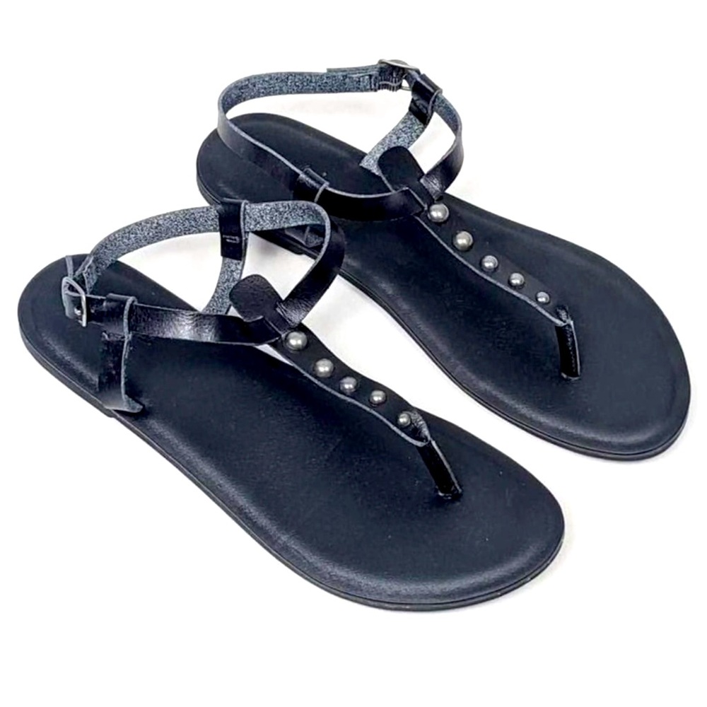 Universal Threads Kylianne Thong T Strap Black Studded Rivet Sandals ~ 7